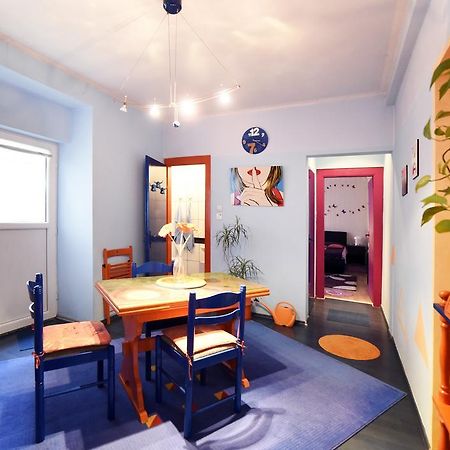 Apartment Orange Purple Blue Zagreb Exterior photo