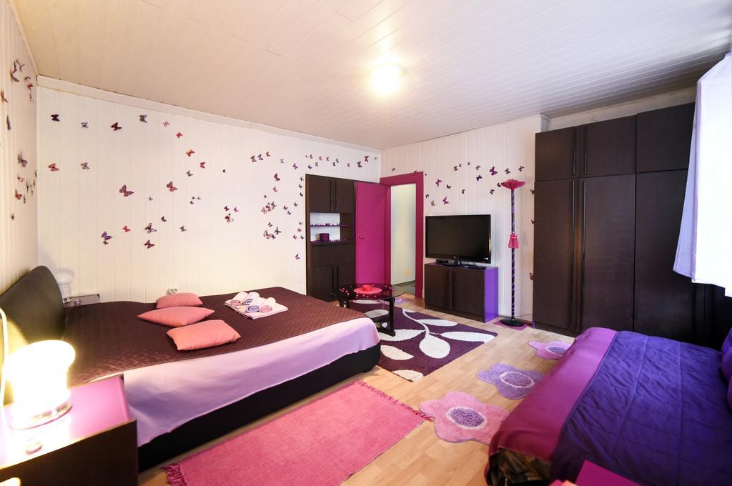 Apartment Orange Purple Blue Zagreb Exterior photo
