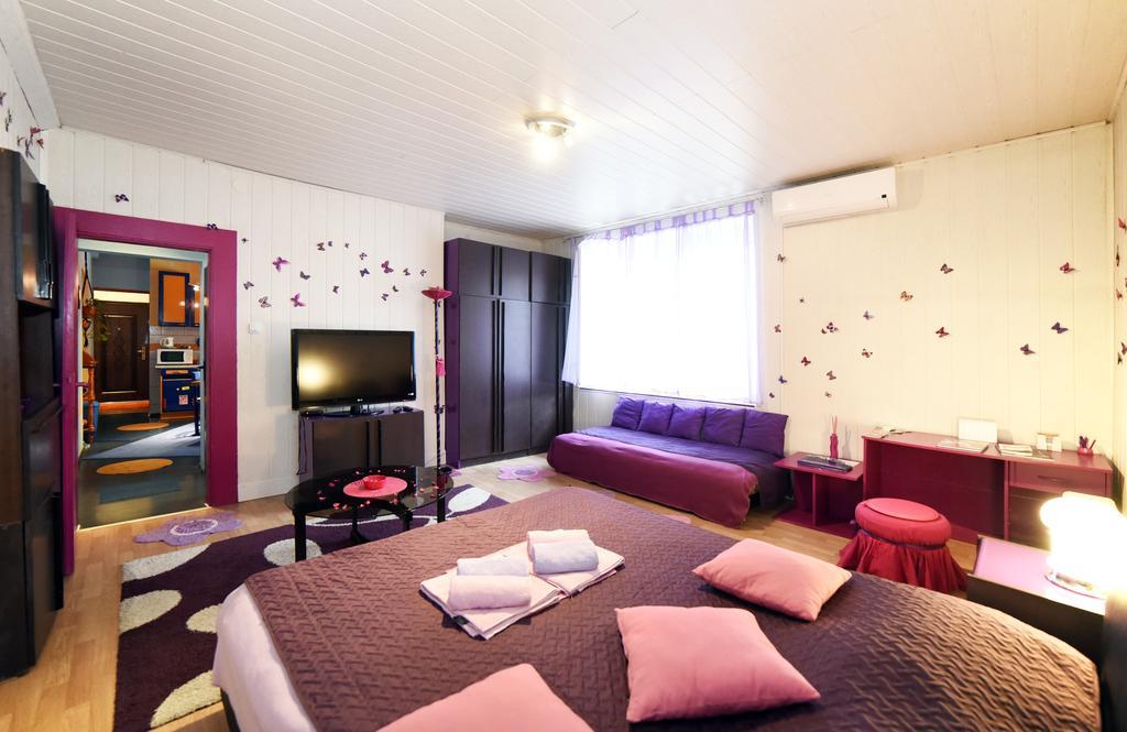 Apartment Orange Purple Blue Zagreb Exterior photo