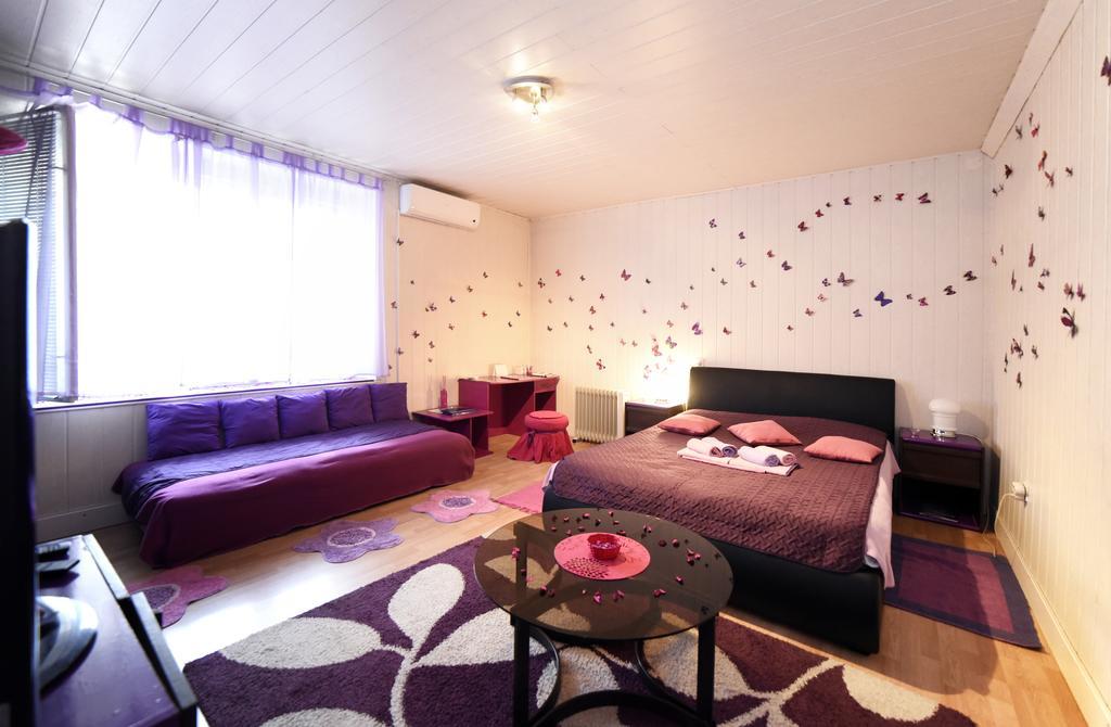 Apartment Orange Purple Blue Zagreb Exterior photo